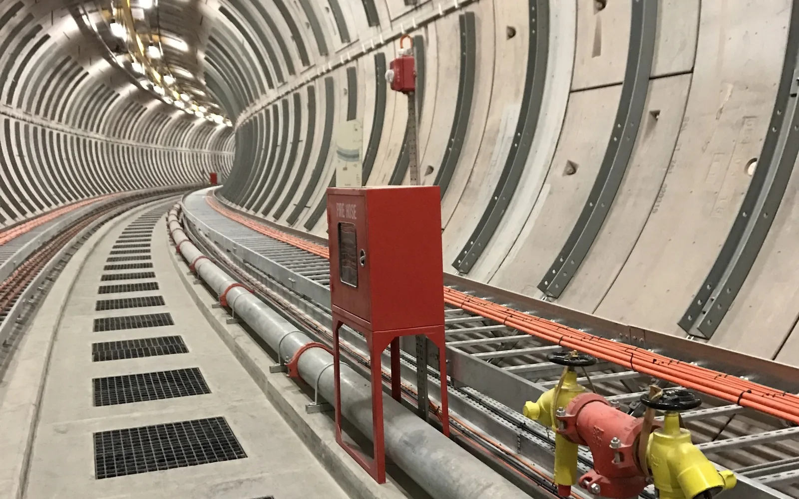 Tunnels & underground